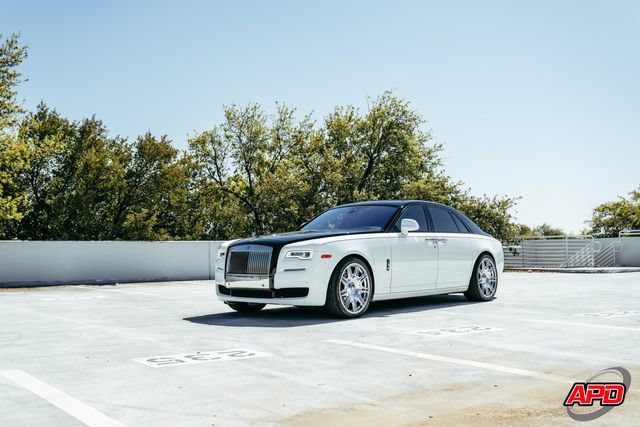 Used 2017 Rolls-Royce Ghost RWD image 52