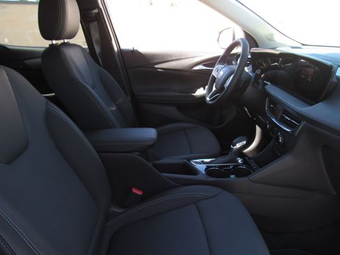 Used 2026 Buick Encore GX Preferred w/ Comfort Package AWD/4WD image 8