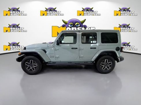 Used 2024 Jeep Wrangler Sahara w/ Technology Group AWD/4WD image 7