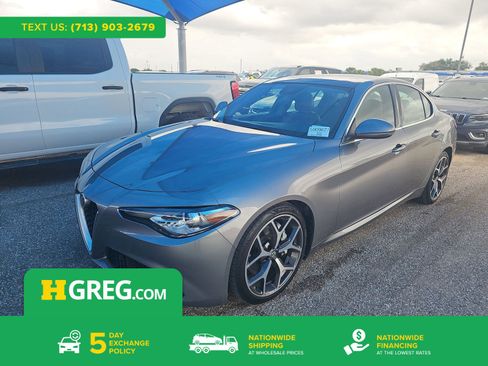 Used 2019 Alfa Romeo Giulia Ti image 1