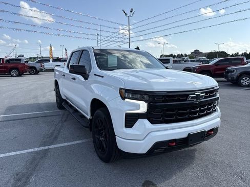 Used 2023 Chevrolet Silverado 1500 RST w/ Redline Edition AWD/4WD image 15