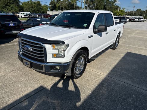 Used 2017 Ford F150 XLT w/ Equipment Group 301A Mid image 13