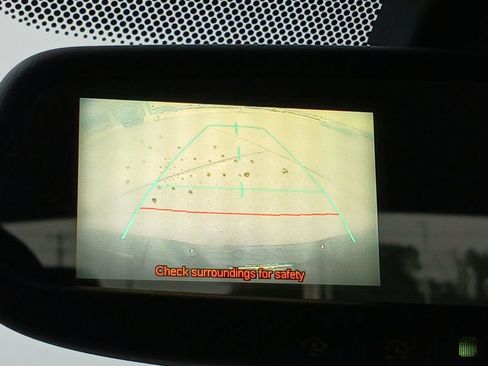 Used 2011 Toyota Tundra 2WD CrewMax w/ SR5 Pkg image 14