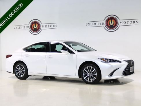 Used 2022 Lexus ES 350 w/ ES 350 Ultra Luxury Package FWD image 10