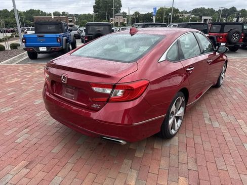 Used 2020 Honda Accord Touring image 14