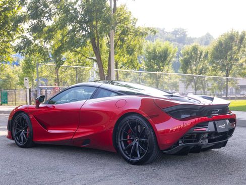 Used 2021 McLaren 720S Performance RWD image 6