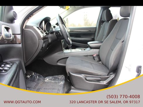 Used 2013 Jeep Grand Cherokee Laredo AWD/4WD image 11