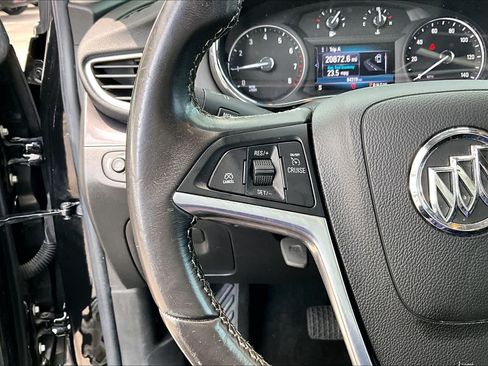 Used 2022 Buick Encore Preferred AWD/4WD image 23