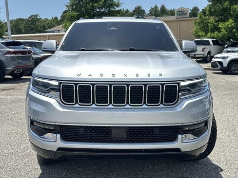 Used 2022 Jeep Wagoneer Series I w/ Premium Group I RWD image 2