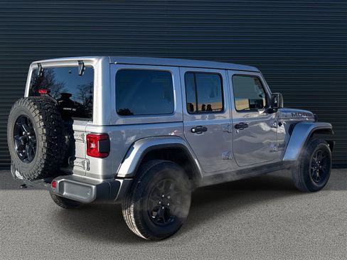 Used 2019 Jeep Wrangler Unlimited Sahara w/ Quick Order Package 24M Moab image 5