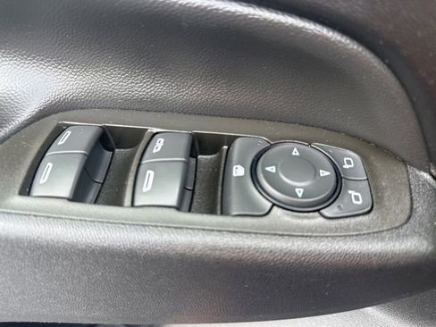 Used 2023 Chevrolet Equinox LT w/ LPO, Floor Liner Package AWD/4WD image 34