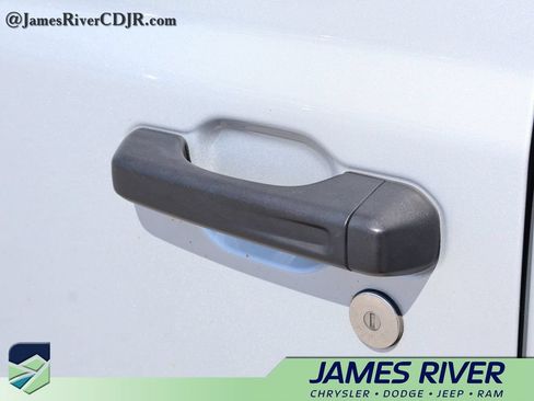 Used 2023 Jeep Wrangler Unlimited AWD/4WD image 19