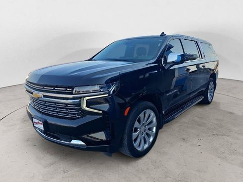 Used 2023 Chevrolet Suburban Premier AWD/4WD image 7