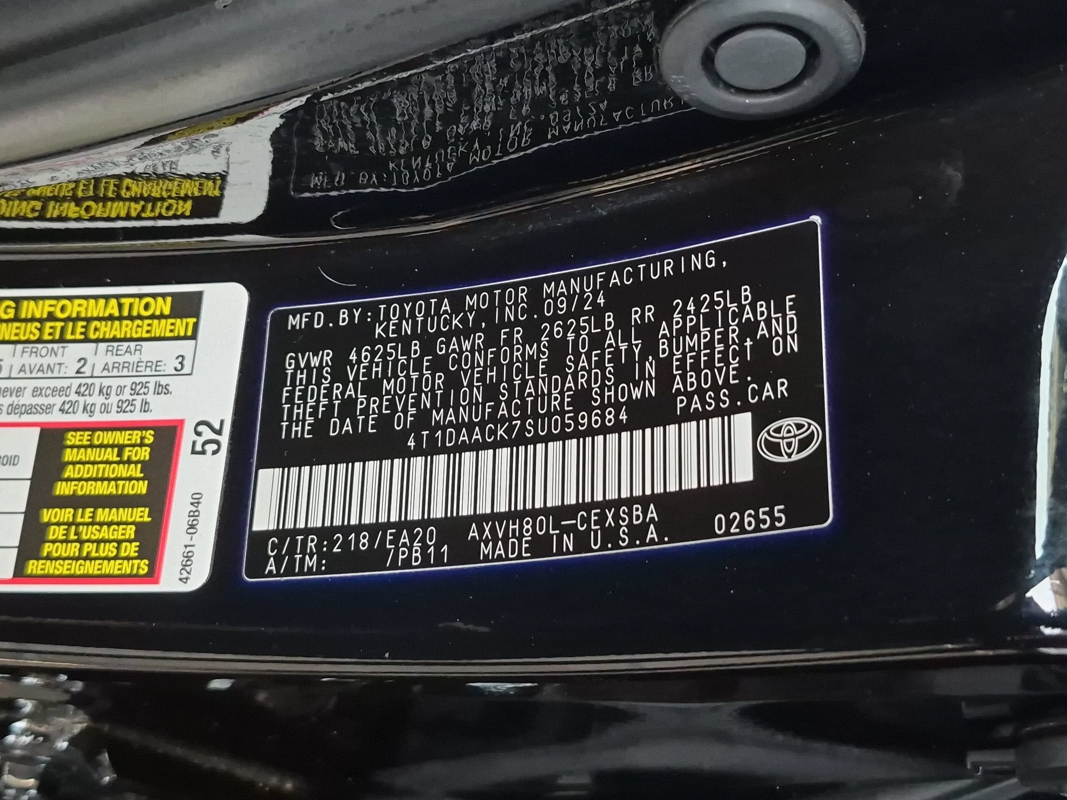 Used 2025 Toyota Camry SE FWD image 23