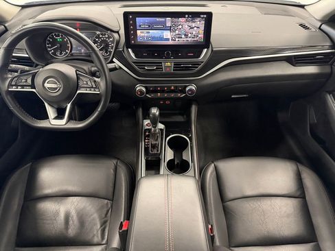 Used 2024 Nissan Altima 2.5 SR w/ SR Premium Package image 15