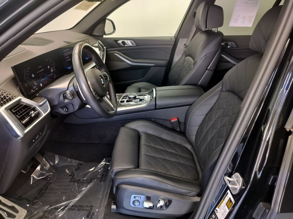 Certified 2026 BMW X5 M60i AWD/4WD image 8