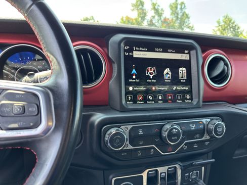 Used 2021 Jeep Wrangler Unlimited Rubicon AWD/4WD image 30