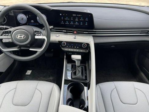 New 2026 Hyundai Elantra Limited FWD image 93