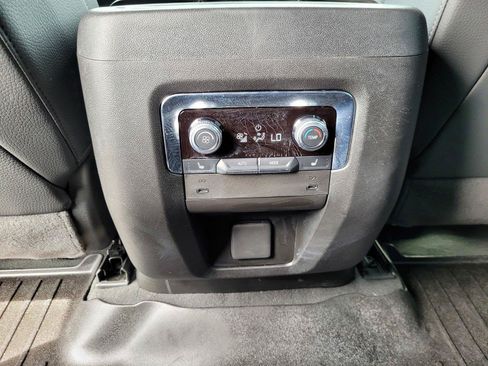 Used 2025 GMC Yukon XL Denali w/ Sun & Power Step Package AWD/4WD image 17