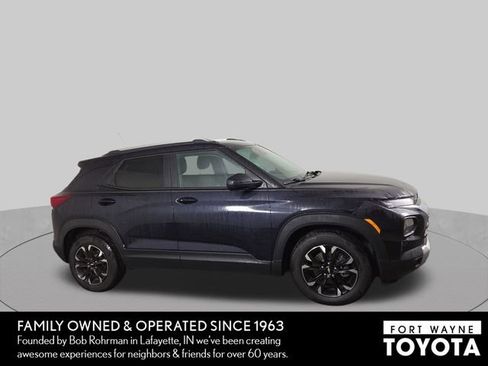 Used 2021 Chevrolet TrailBlazer LT w/ Convenience Package FWD image 5