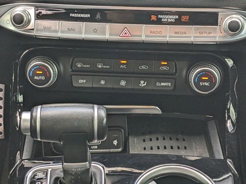 Certified 2023 Kia Stinger GT-Line image 16