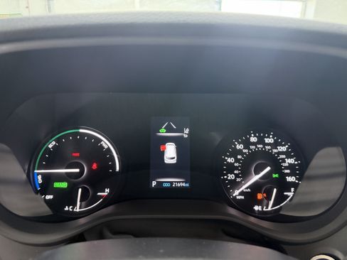 Used 2023 Toyota Sienna XSE AWD/4WD image 21