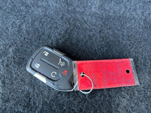 Used 2023 GMC Terrain SLT image 32