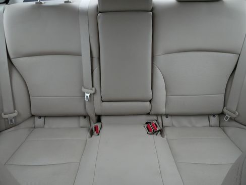 Used 2018 Subaru Legacy 3.6R Limited AWD/4WD image 13