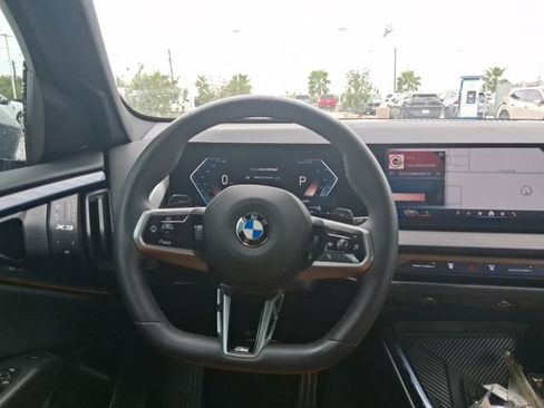 Used 2025 BMW X3 xDrive30i w/ M Sport Package AWD/4WD image 9