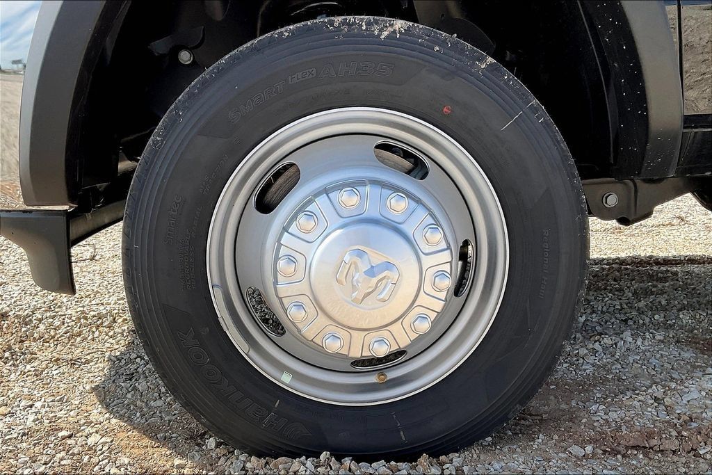 New 2025 RAM 4500 Tradesman RWD image 13