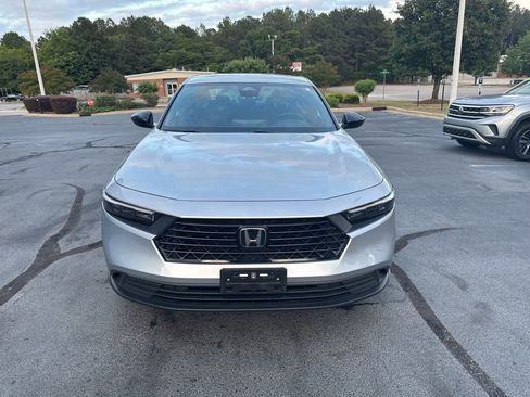 Used 2024 Honda Accord Sport image 2