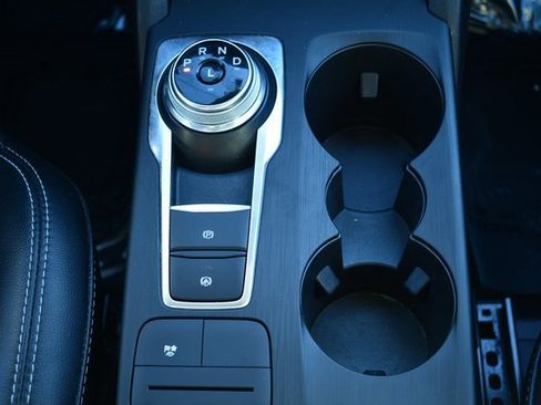 Used 2021 Ford Escape SEL image 30