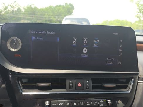 Used 2022 Lexus ES 350 Ultra Luxury w/ Accessory Package 2 FWD image 17