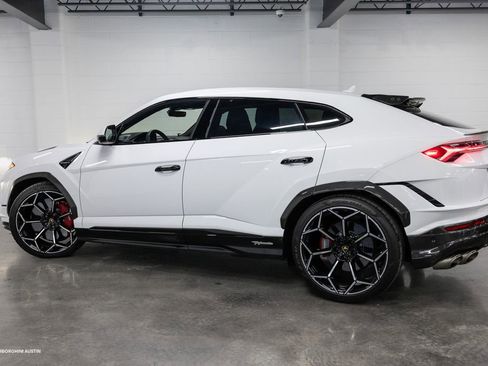 Used 2023 Lamborghini Urus Performante AWD/4WD image 11