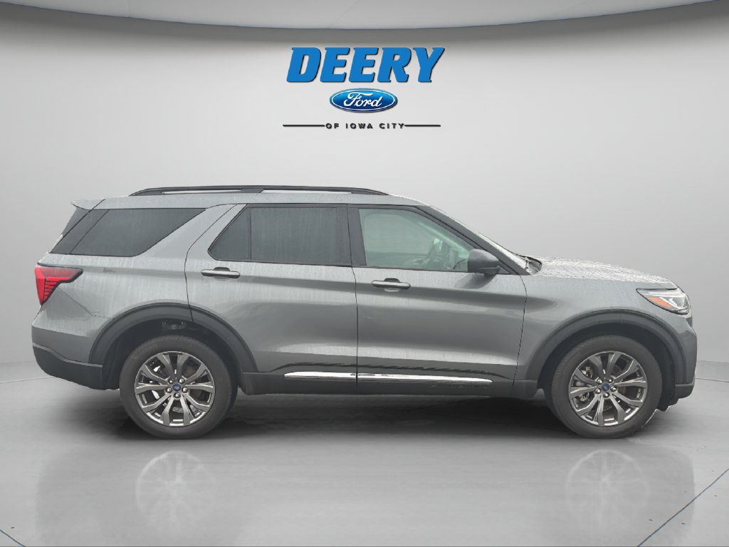 Certified 2025 Ford Explorer Active w/ Active Comfort Package AWD/4WD image 15