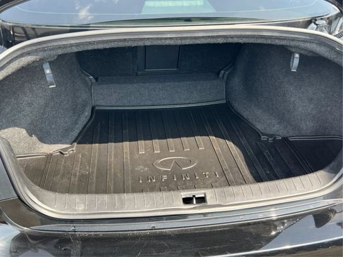 Used 2018 INFINITI Q50 Luxe w/ Essential Package (3.0T Luxe) AWD/4WD image 18
