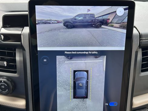 Used 2023 Ford Expedition Platinum image 33