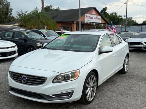 Used 2016 Volvo S60 T5 Inscription Platinum w/ Climate Package FWD image 2