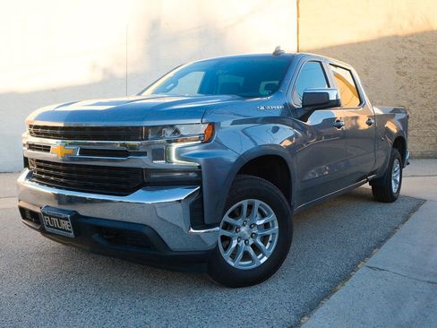 Used 2021 Chevrolet Silverado 1500 LT image 1