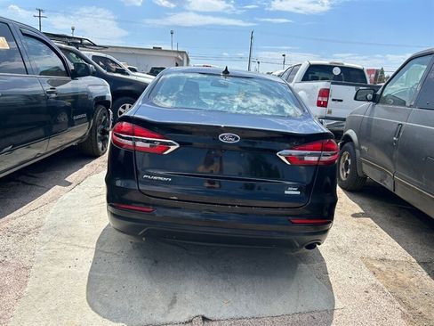 Used 2020 Ford Fusion SE FWD image 28