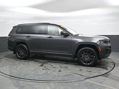 New 2026 Jeep Grand Cherokee L Summit image 4