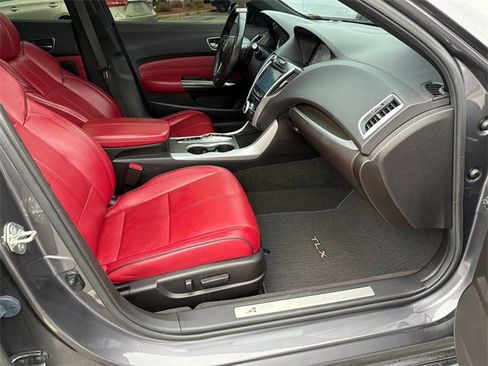 Used 2019 Acura TLX 3.5L Technology Pkg w/A-Spec P image 13