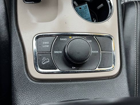 Used 2014 Jeep Grand Cherokee Limited AWD/4WD image 31