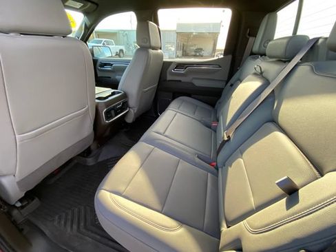 Used 2023 Chevrolet Silverado 1500 LTZ AWD/4WD image 14