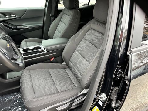 Used 2025 Chevrolet Equinox LT image 16