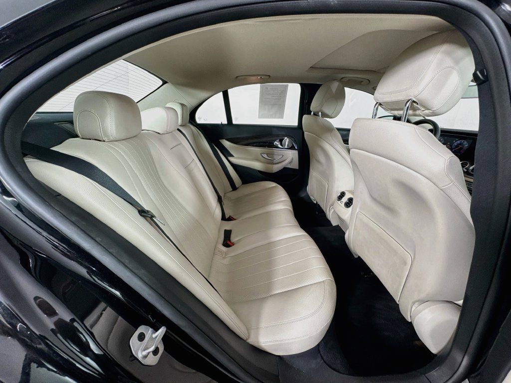 Used 2020 Mercedes-Benz E 350 4MATIC Sedan image 30