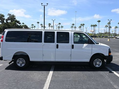 New 2025 Chevrolet Express 3500 LS RWD image 6