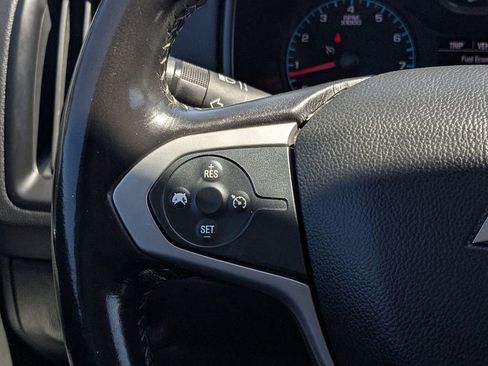 Used 2022 Chevrolet Colorado LT w/ LT Convenience Package image 21