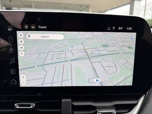 New 2026 Chevrolet Equinox LT w/ Safety and Technology Package FWD image 19