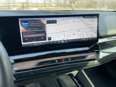 Certified 2024 BMW 540i xDrive w/ Premium Package image 20